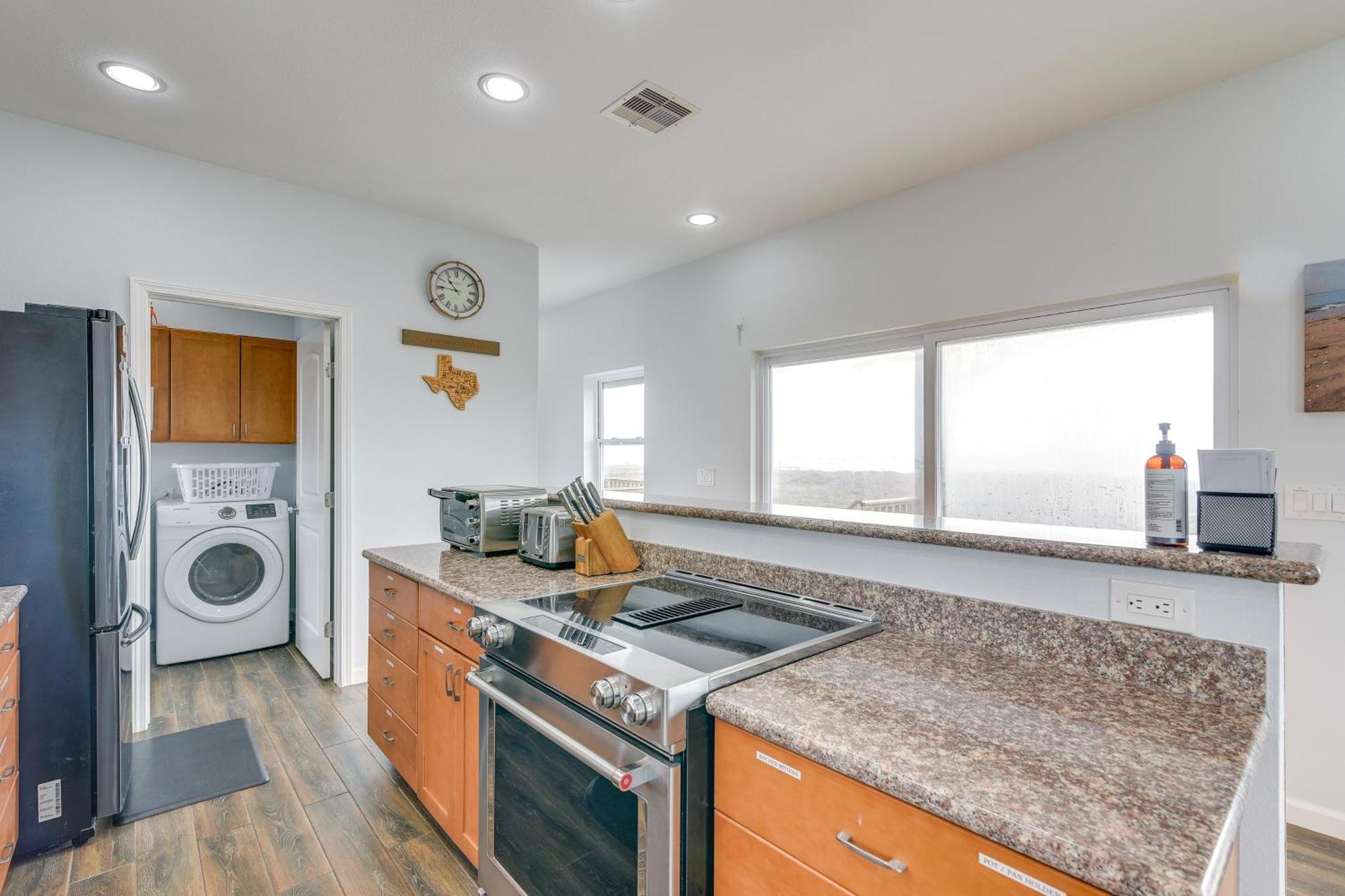 Ocean-View Surfside Home With Boardwalk To Beach! Surfside Beach Buitenkant foto